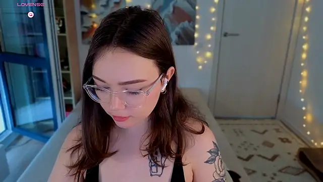 MilenaSaint webcam