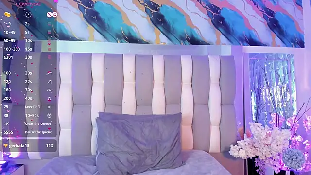 IsaDiiaz live cam on StripChat