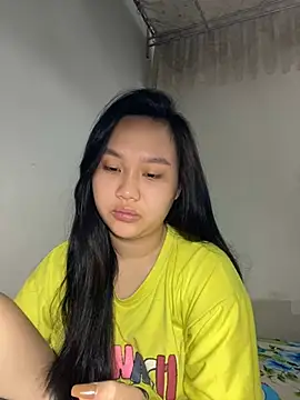 Almira6868 webcam