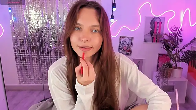 ChloeSunny webcam
