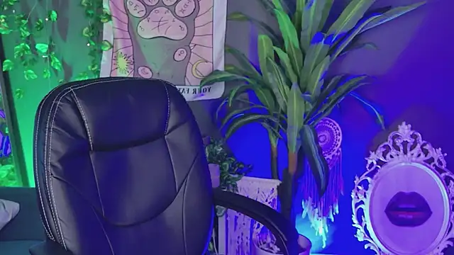 Emi_Mi_ webcam