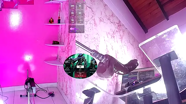 NinaCapelli webcam
