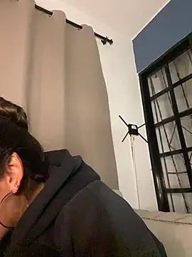 DulceLatinaxo webcam