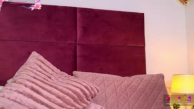 VanessaAngel webcam