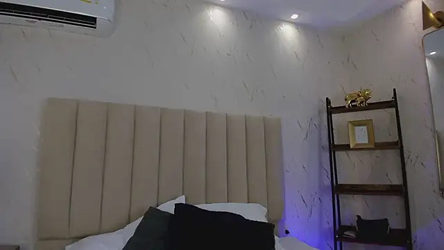 LilithHarperr_ webcam