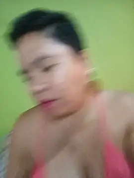 hotpussyxxx33x webcam