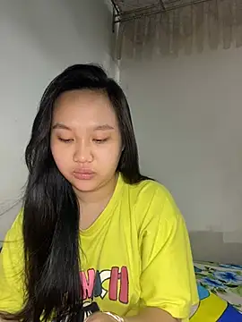 Almira6868 webcam