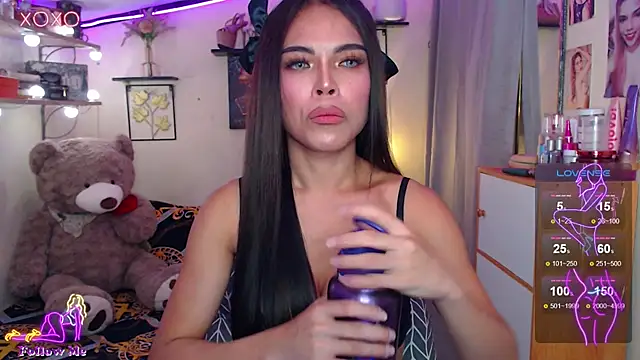 izabella_moore webcam