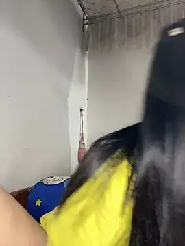 Almira6868 webcam