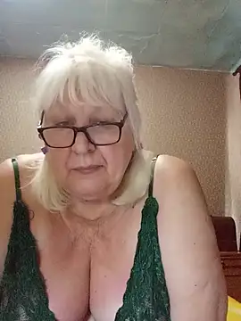 Alexia64231 live cam on StripChat