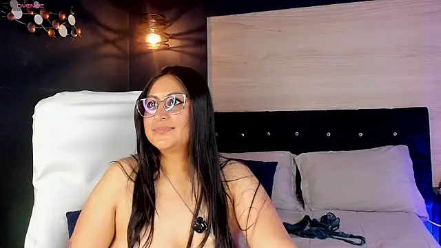 Amber_gold_ webcam