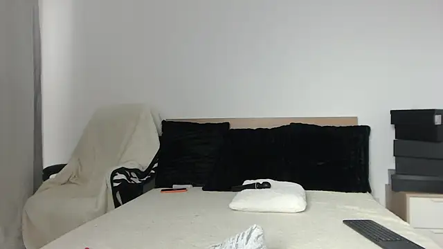 Layla23a webcam