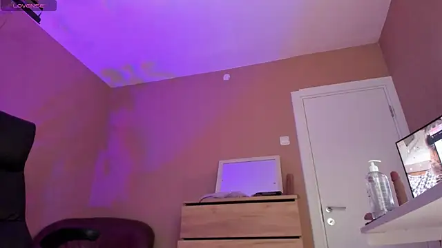 KaylaLaine webcam