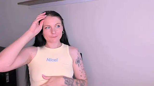 Elle_Pearl_ webcam