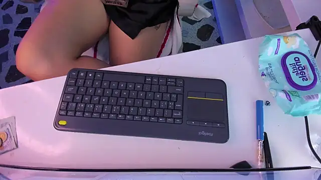 TifanyWhite_ webcam