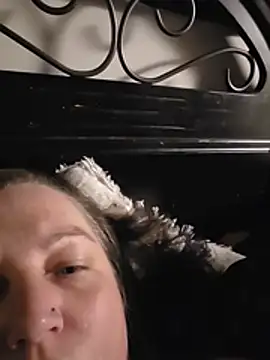 Queenemerald webcam