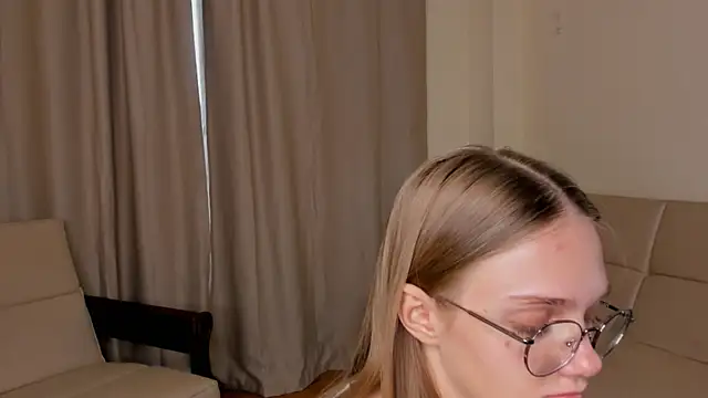 FemMantis webcam