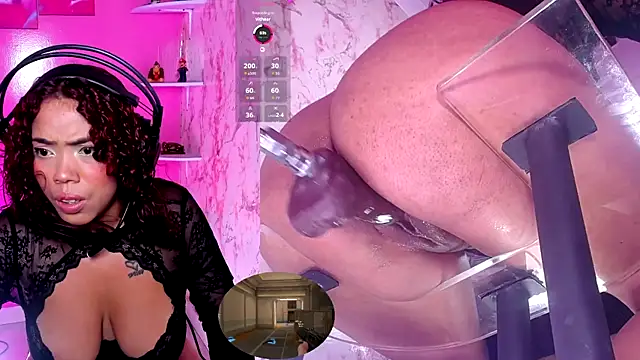 NinaCapelli webcam