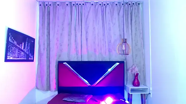 luisa__torres live cam on StripChat