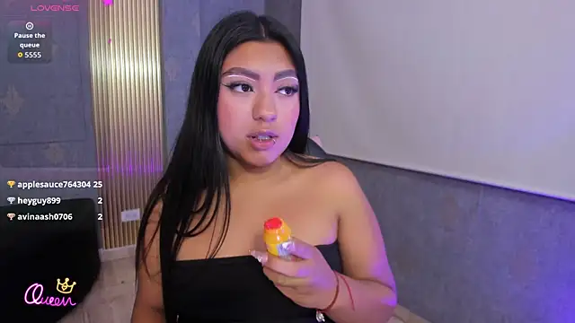Laulin_tay webcam