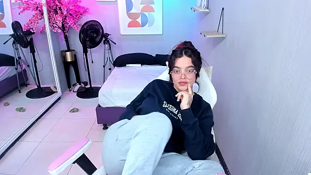 Maggy_t18 webcam