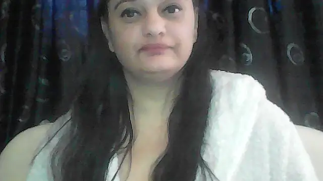 sweetnessangel live cam on StripChat