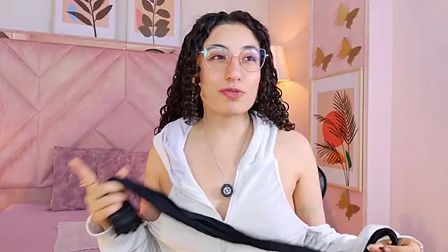 DemiJones_ live cam on StripChat