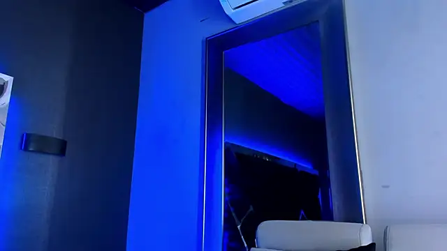 AmmyJones_ webcam