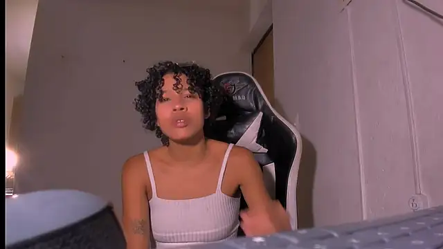 bad_girl_xxx webcam