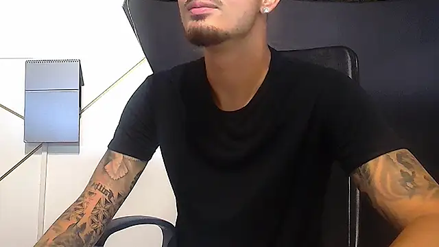 BrandonTate webcam