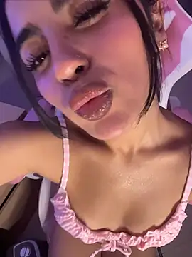 Emily-14 webcam