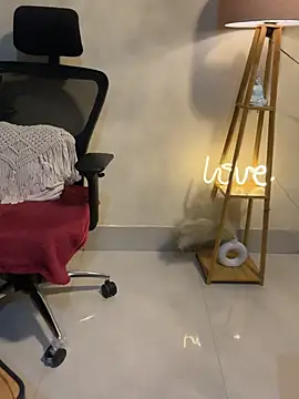 yours_chahat webcam
