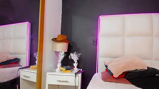 Gigi_duran webcam