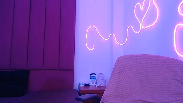 Mia2xsmith webcam