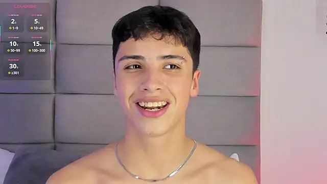 JoshClaarktt live sex cam