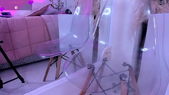 AlondraSoomer webcam