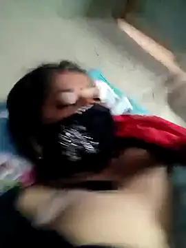 Miss-poly webcam