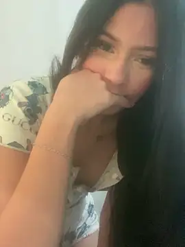 Lara__hot webcam