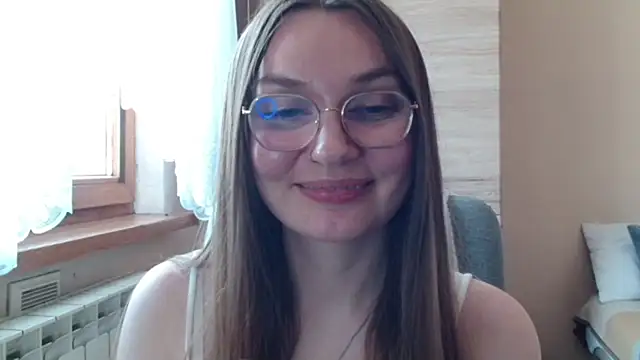 LooveELLYx webcam
