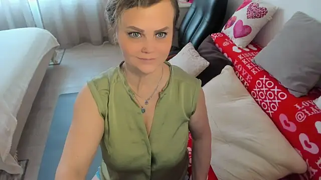 MildMature webcam