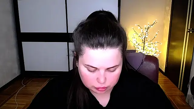 Emily_Mo webcam