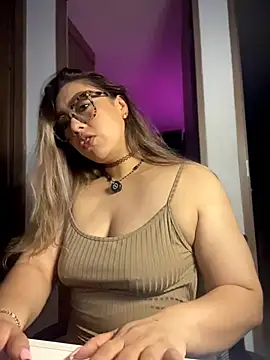 Im_sophiie webcam