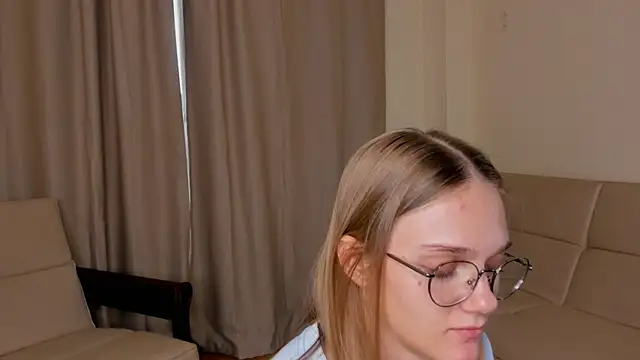 femmantis - FemMantis's free webcam - UK Sex Cams