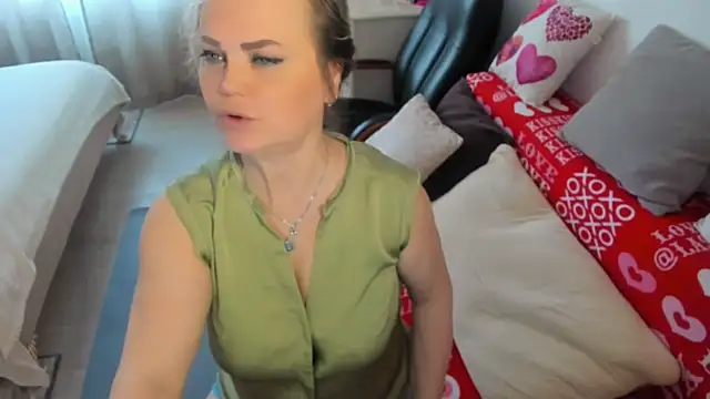 mildmature - MildMature's free webcam - UK Sex Cams