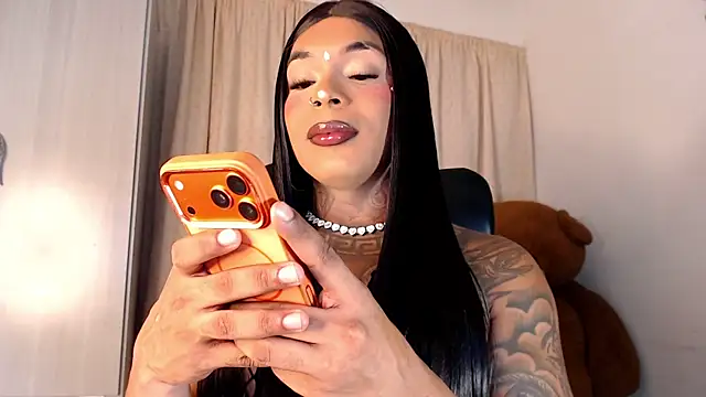 XXVIOLETTAXX webcam
