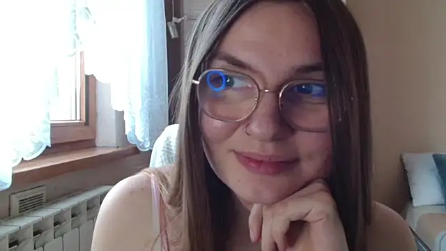 LooveELLYx webcam