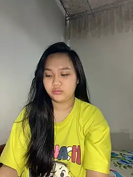 Almira6868 webcam