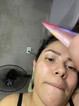 sofi_and_curlers669 webcam