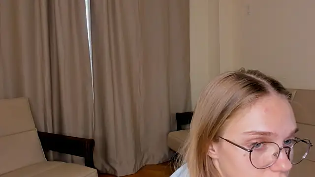 FemMantis webcam