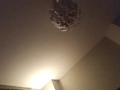 CurvySquirter69 webcam